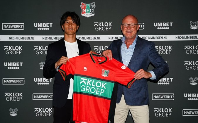 择黑色系的 择黑色系的