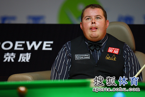 三人共同为 三人共同为